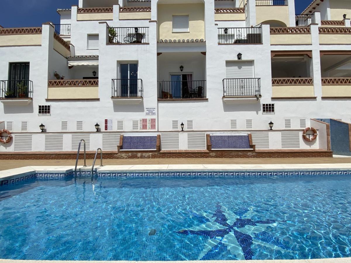 Chimenea Pinar 2 Apartments Casasol Нерха Екстериор снимка