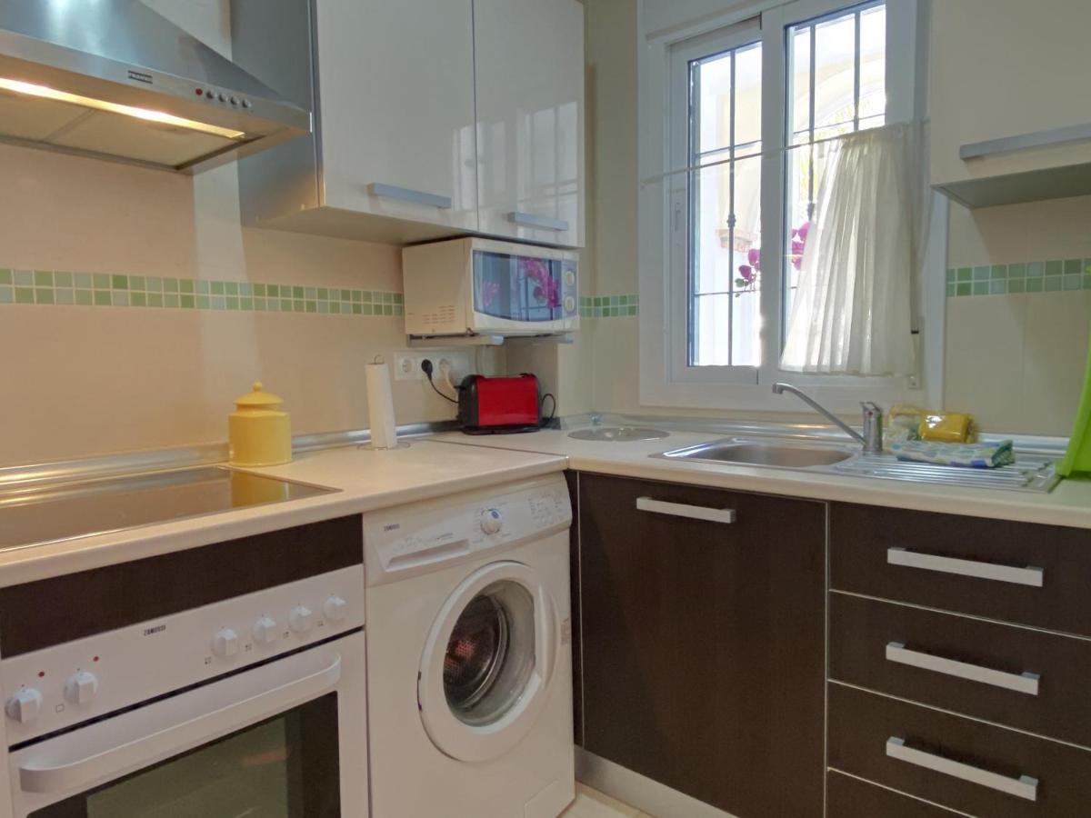 Chimenea Pinar 2 Apartments Casasol Нерха Екстериор снимка