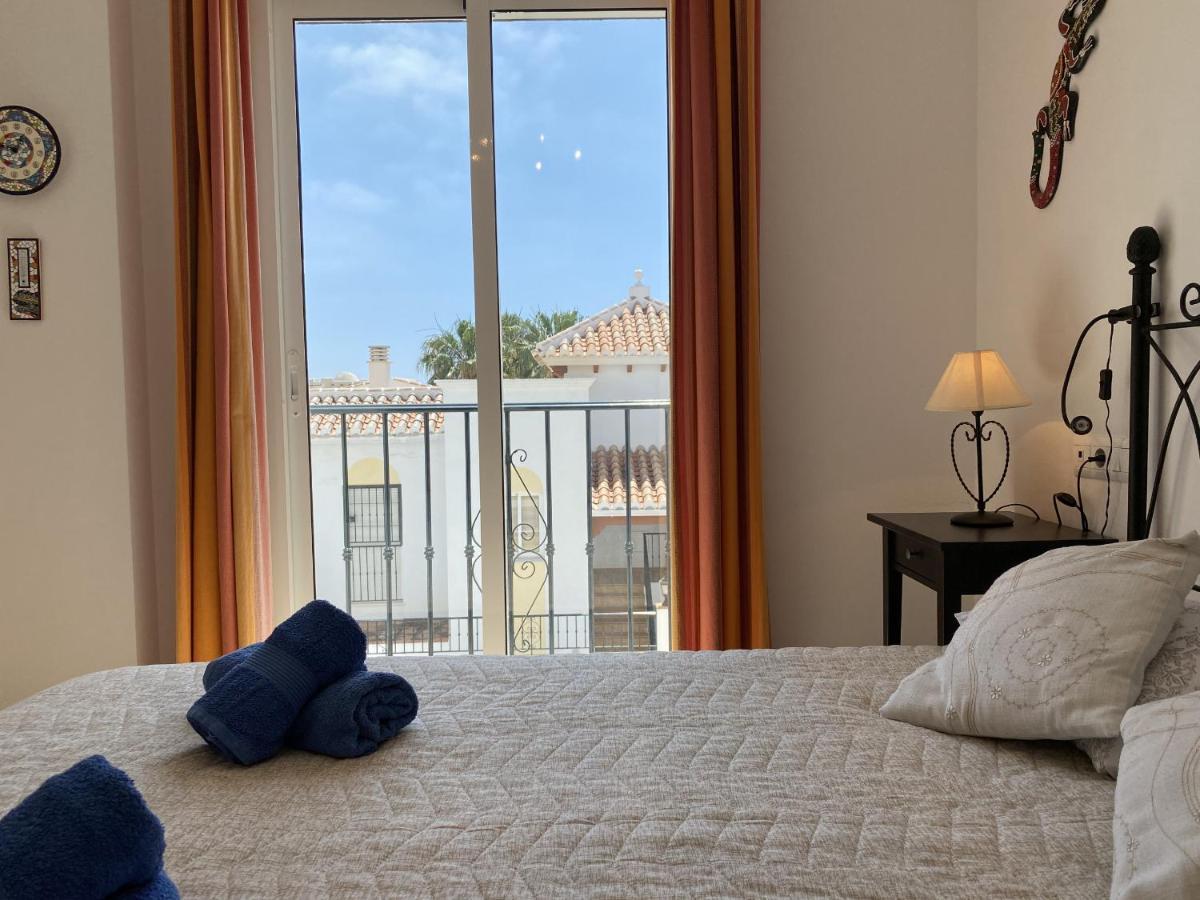 Chimenea Pinar 2 Apartments Casasol Нерха Екстериор снимка