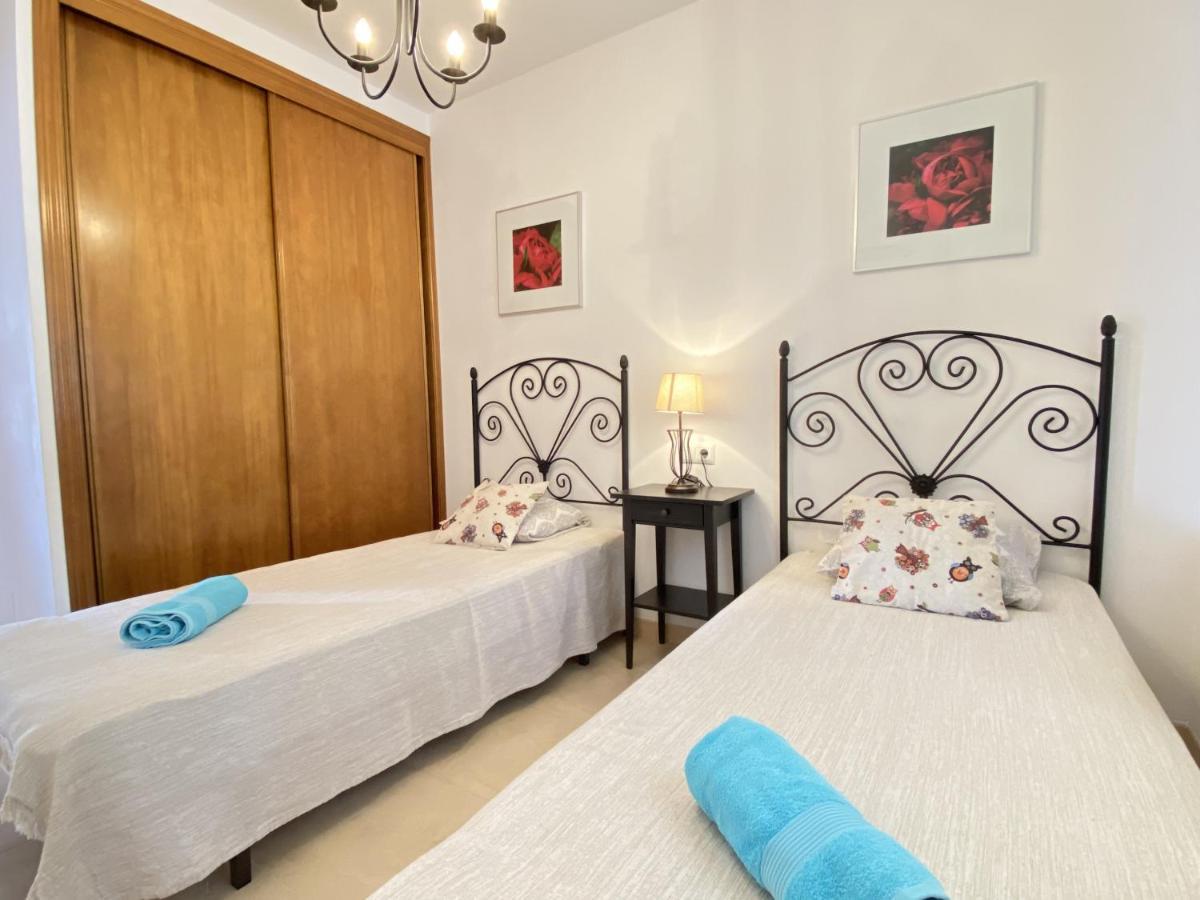 Chimenea Pinar 2 Apartments Casasol Нерха Екстериор снимка