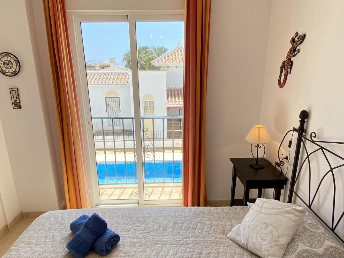 Chimenea Pinar 2 Apartments Casasol Нерха Екстериор снимка