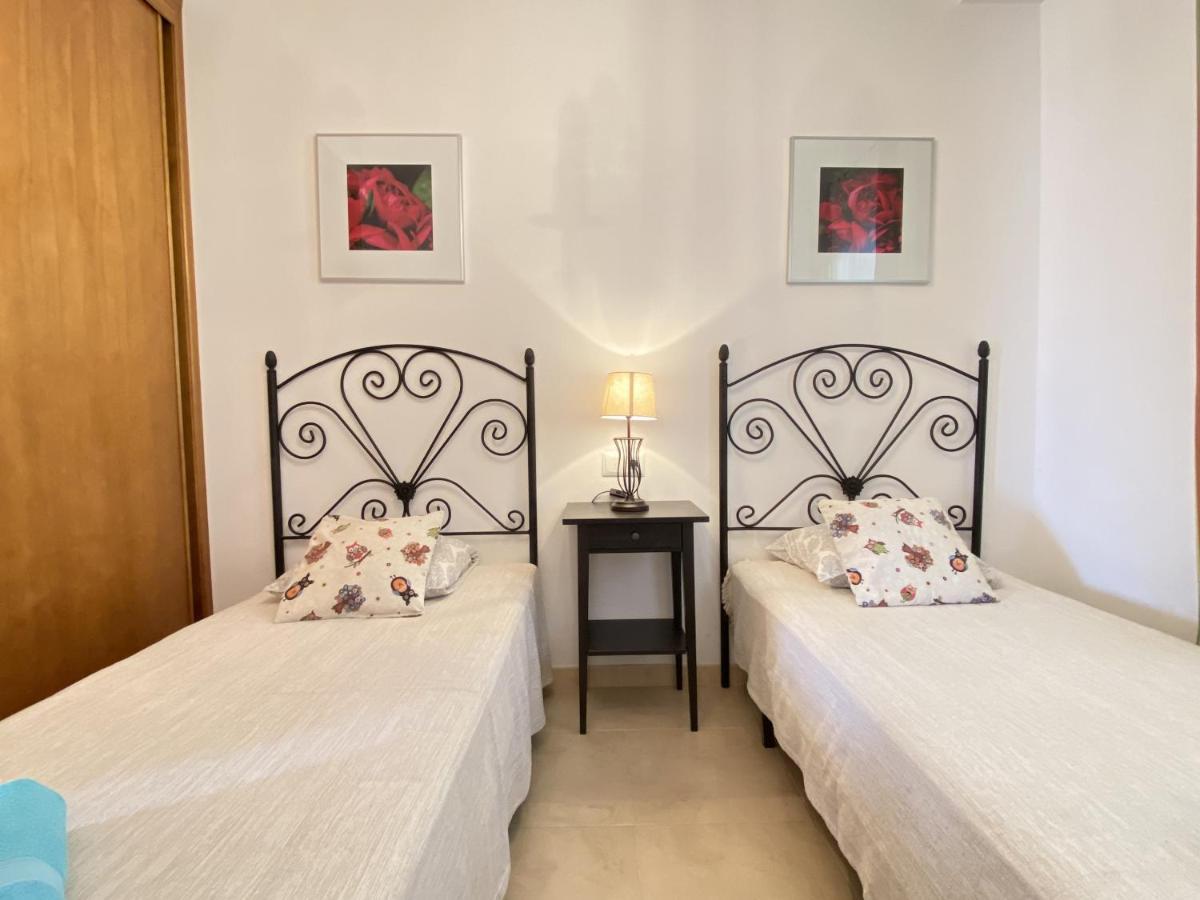 Chimenea Pinar 2 Apartments Casasol Нерха Екстериор снимка